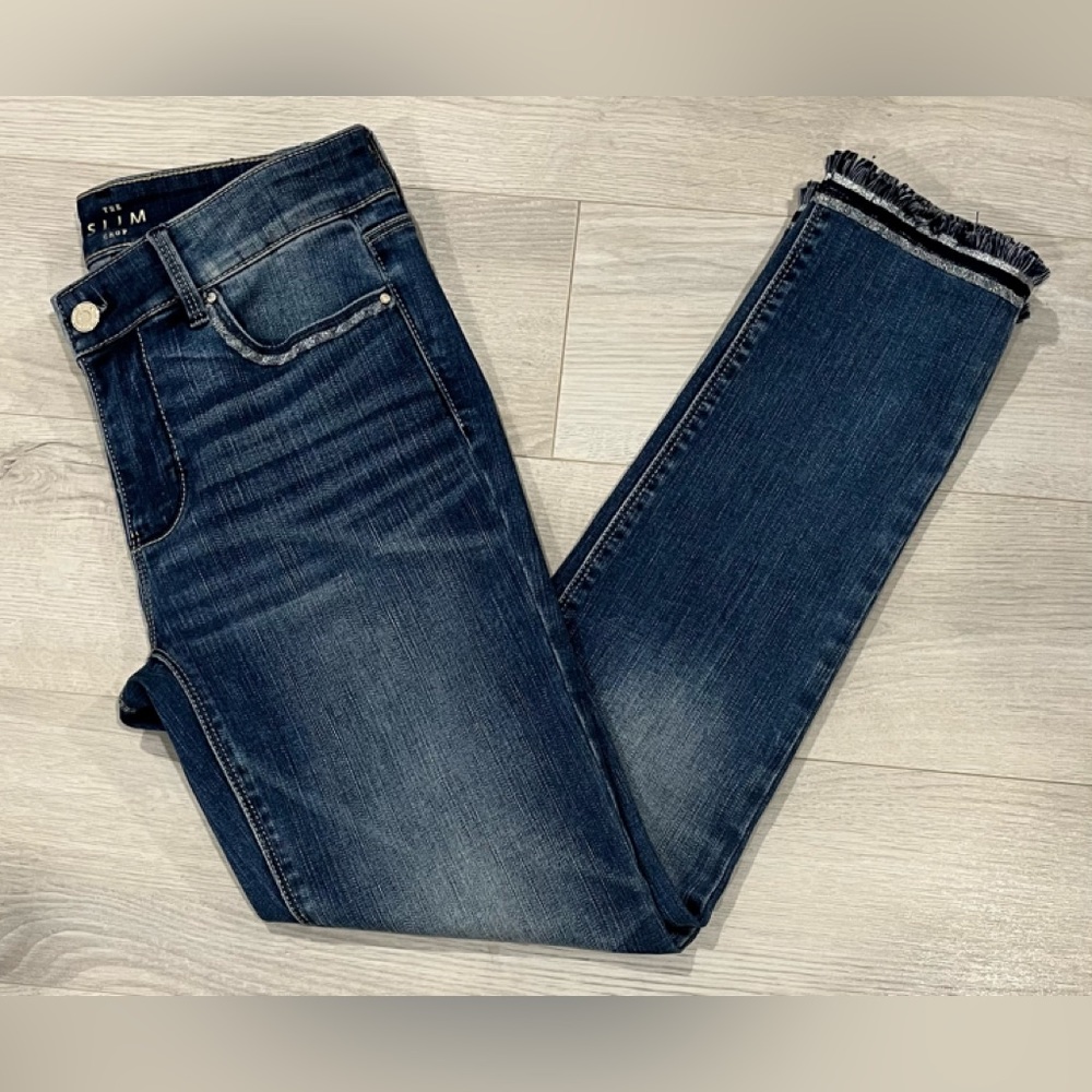 WHITE HOUSE BLACK MARKET The Slim Crop Jeans, Size 0L